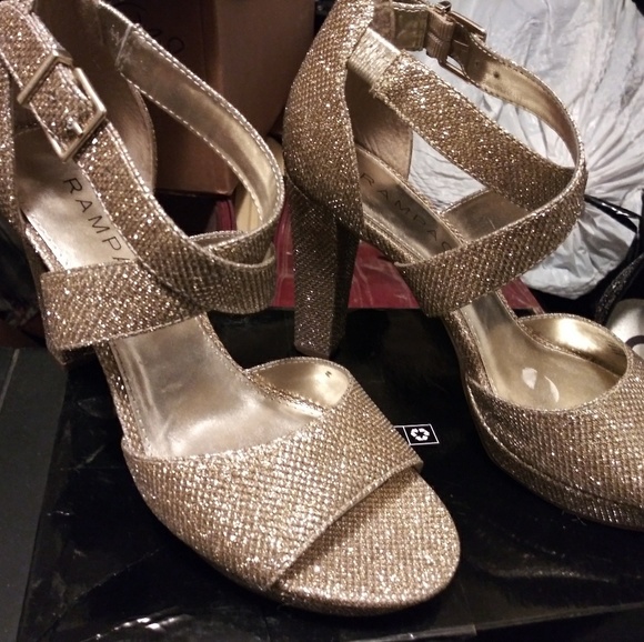 Heels - Picture 2 of 6